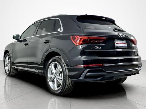 Used 2020 Audi Q3 2.0T Premium w/ Convenience Package image 3