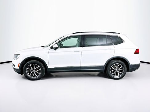 Used 2020 Volkswagen Tiguan SE w/ Panoramic Sunroof Package FWD image 4