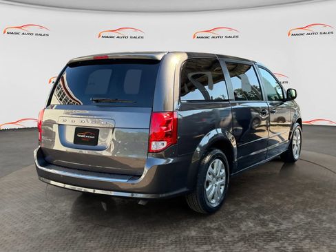 Used 2016 Dodge Grand Caravan SE w/ Quick Order Package 29E SE FWD image 10