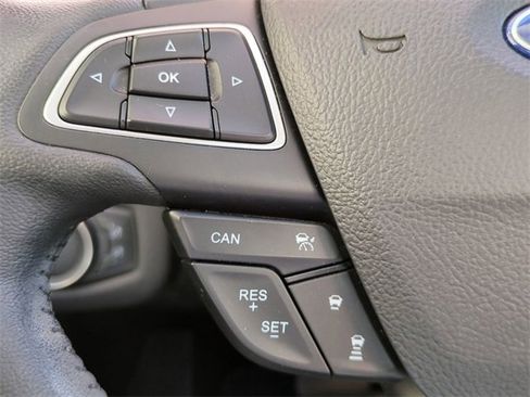 Used 2019 Ford Escape Titanium image 33