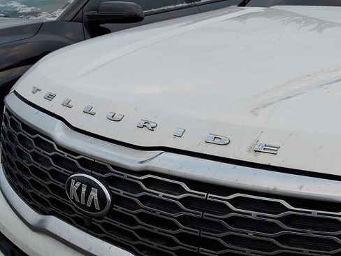 Used 2022 Kia Telluride EX image 7