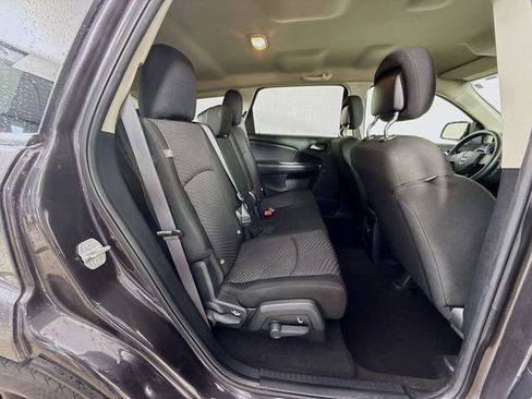 Used 2020 Dodge Journey SE w/ Blacktop Package FWD image 25