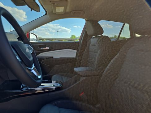 New 2026 Chevrolet Trax LT w/ Driver Confidence Package FWD image 19