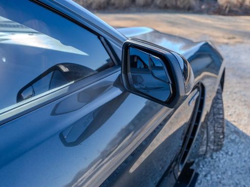 Used 2016 Ford Mustang Shelby GT350 w/ Track Package image 12