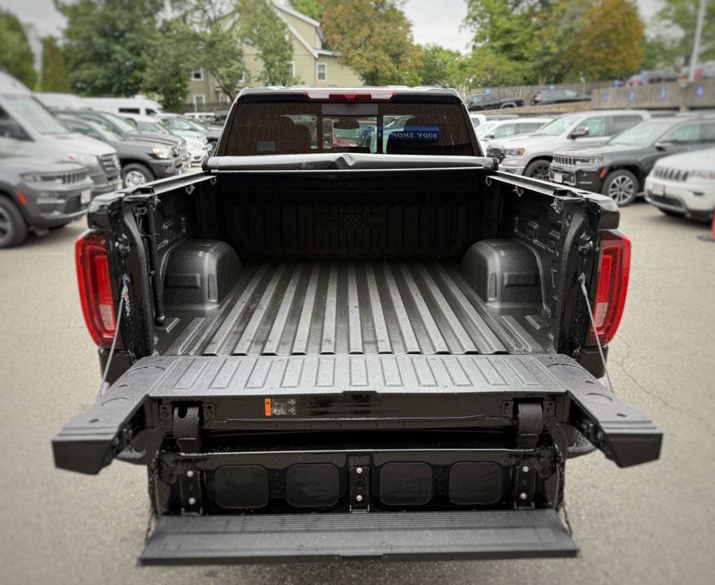 Used 2025 GMC Sierra 1500 Denali AWD/4WD image 20