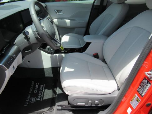 Used 2026 Hyundai Kona Limited AWD/4WD image 17