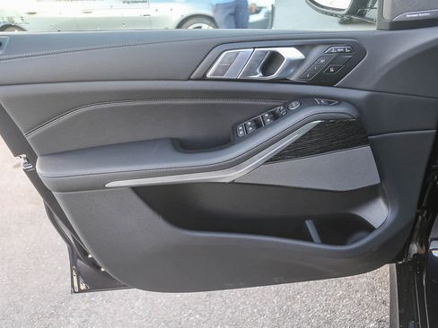 New 2026 BMW X7 xDrive40i w/ M Sport Package image 18