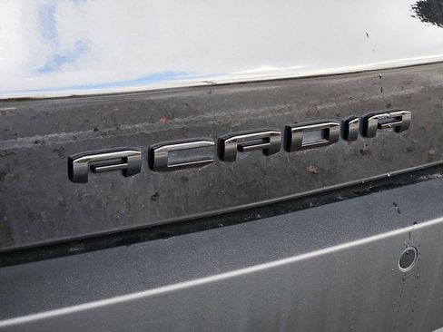 Used 2023 GMC Acadia SLE w/ Driver Convenience Package image 13