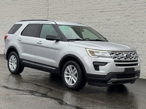 Certified 2018 Ford Explorer XLT image 6