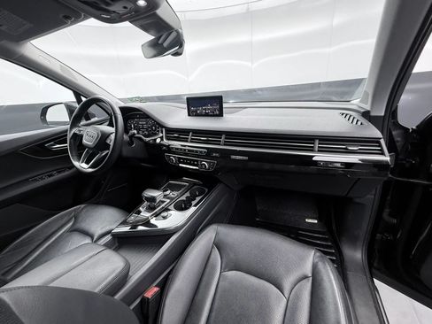 Used 2018 Audi Q7 3.0T Prestige w/ Prestige Package AWD/4WD image 11