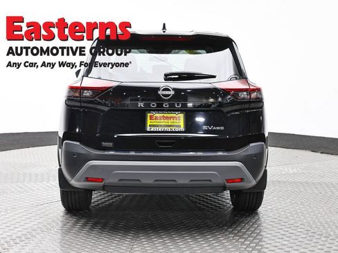 Used 2023 Nissan Rogue SV AWD/4WD image 6