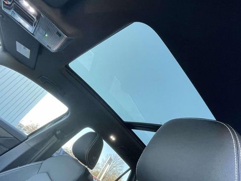 New 2026 Volkswagen Atlas Cross Sport SE FWD image 16