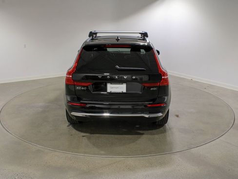 Used 2023 Volvo XC60 B5 Plus w/ Climate Package image 5