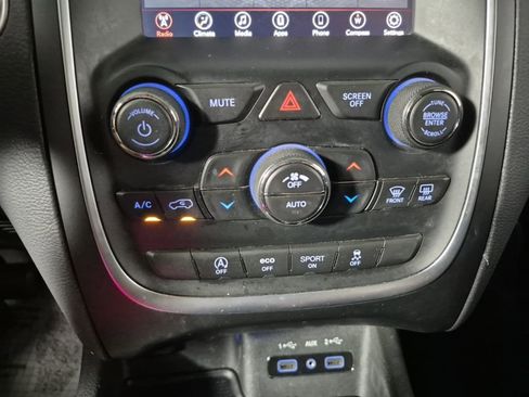 Used 2020 Dodge Durango SXT AWD/4WD image 22