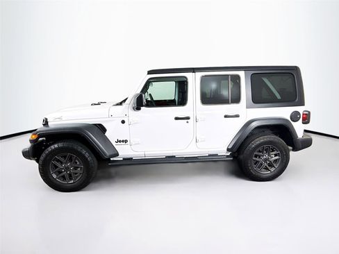 Used 2024 Jeep Wrangler Sport S image 23