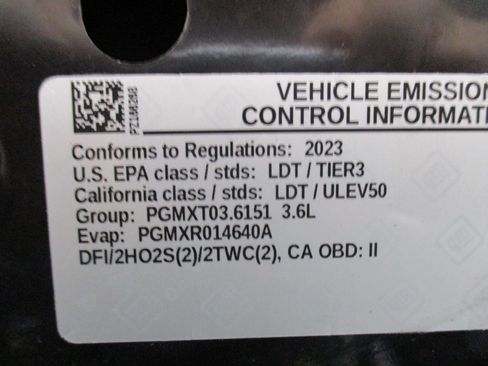 Certified 2023 GMC Acadia Denali w/ Denali Ultimate Package image 41