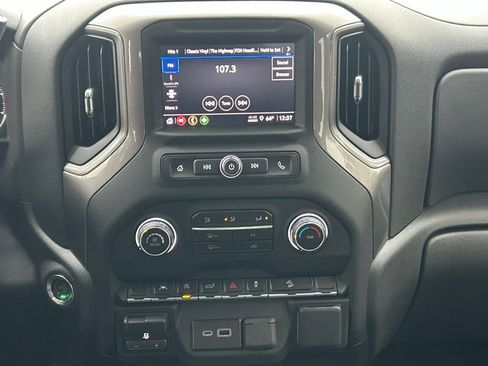 Used 2025 Chevrolet Silverado 1500 Custom Trail Boss AWD/4WD image 19