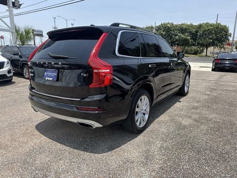 Used 2017 Volvo XC90 T6 Momentum w/ Vision Package AWD/4WD image 8