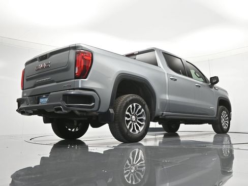 Used 2023 GMC Sierra 1500 AT4 w/ AT4 Premium Package AWD/4WD image 43