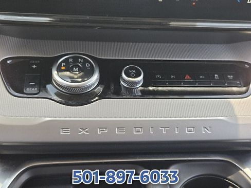 Used 2025 Ford Expedition Active RWD image 24