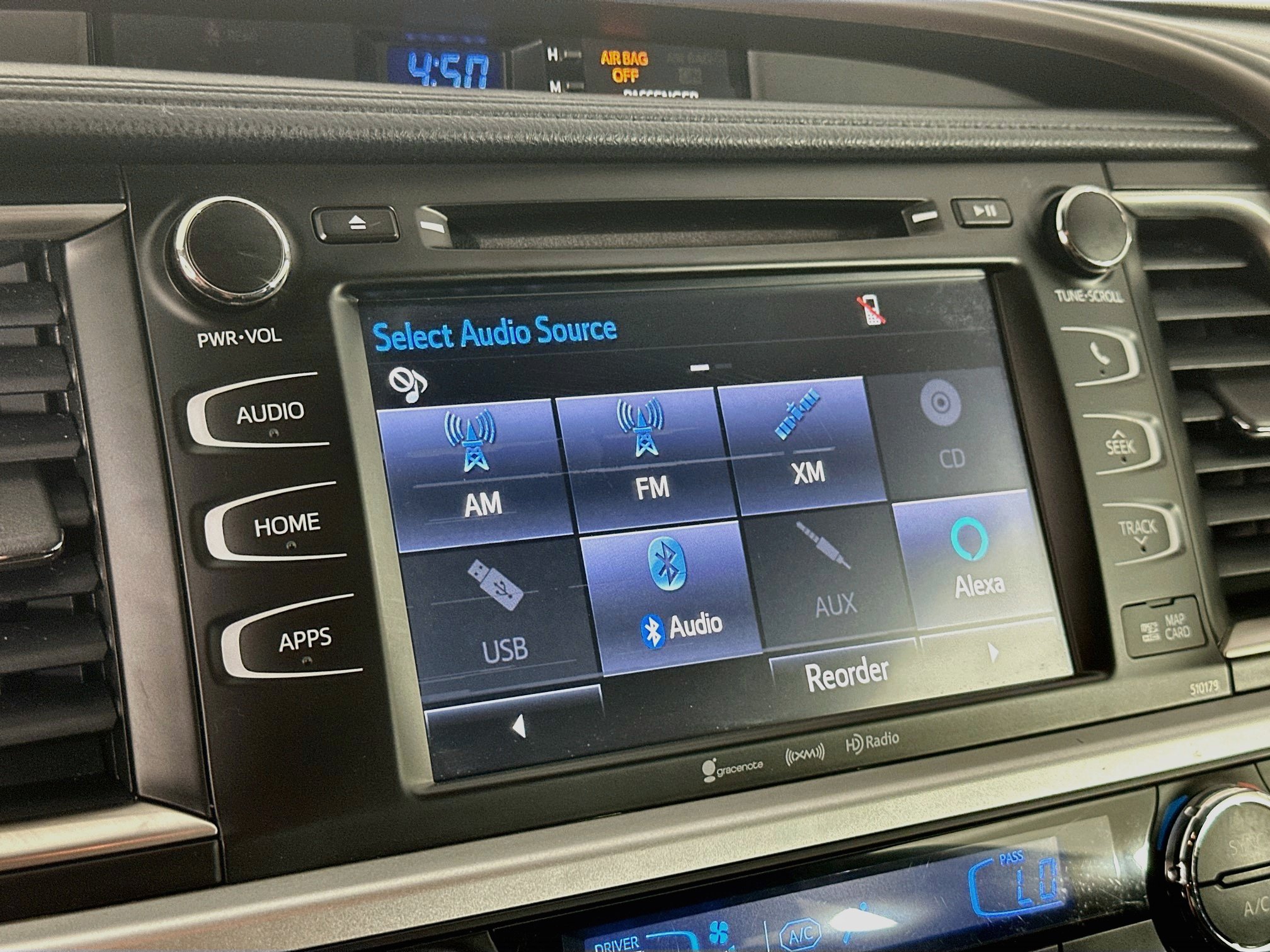 Used 2018 Toyota Highlander XLE FWD image 21