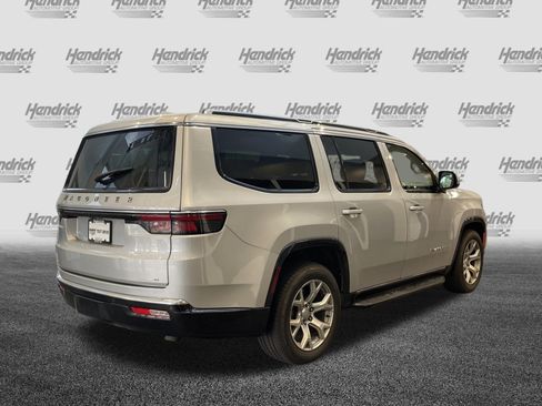 Used 2022 Jeep Wagoneer Series I w/ Premium Group I AWD/4WD image 10