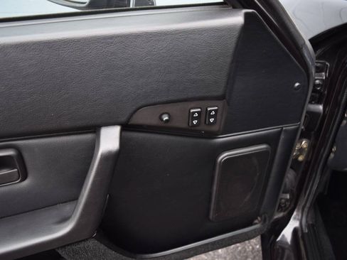 Used 1988 Porsche 944 Turbo RWD image 55