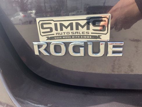 Used 2013 Nissan Rogue SV image 43