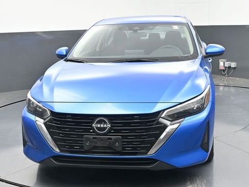 Used 2025 Nissan Sentra SV FWD image 31