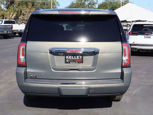 Used 2018 GMC Yukon XL Denali w/ Open Road Package image 7