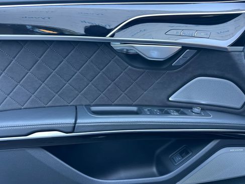 Used 2024 Audi S8 image 12