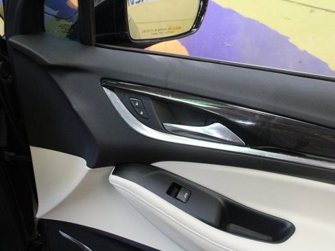 Used 2023 Buick Enclave Essence image 20