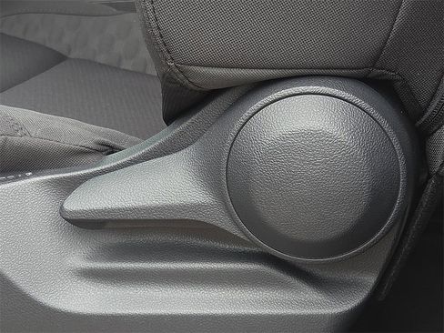 New 2026 Toyota Tundra SR image 19