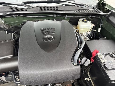 Used 2022 Toyota Tacoma TRD Off-Road image 52