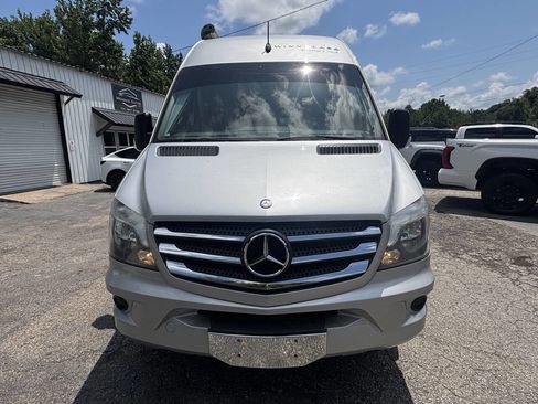 Used 2015 Mercedes-Benz Sprinter 3500 image 2