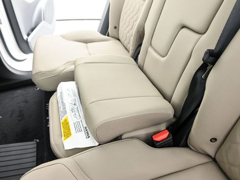 New 2026 Volvo XC90 T8 Plus w/ Protection Package AWD/4WD image 22