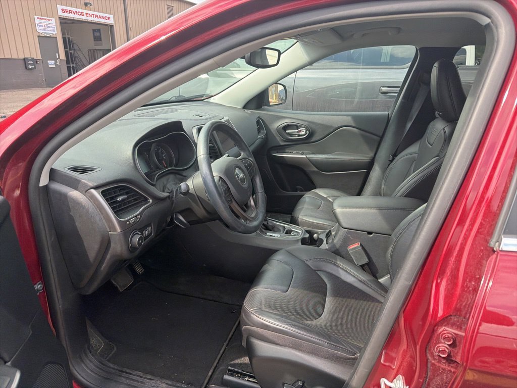 Used 2021 Jeep Cherokee Latitude Lux AWD/4WD image 6