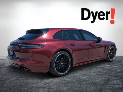 Used 2022 Porsche Panamera GTS image 3