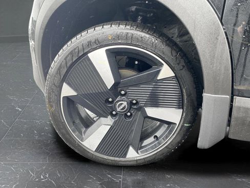 New 2026 Nissan Kicks SR w/ Cold Weather Package image 33