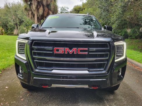 Used 2023 GMC Yukon XL AT4 AWD/4WD image 2