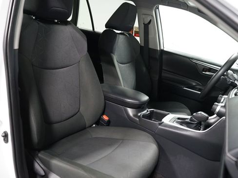 Certified 2024 Toyota RAV4 XLE image 28