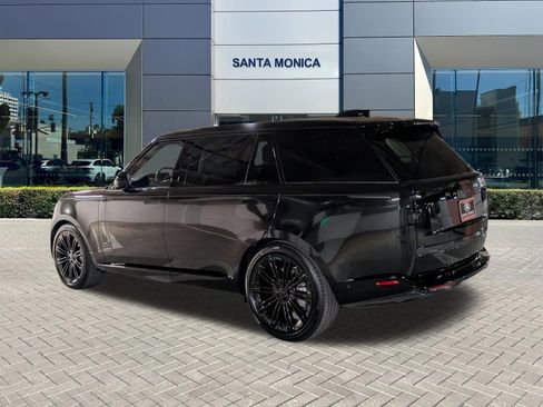 New 2026 Land Rover Range Rover Long Wheelbase SE AWD/4WD image 3