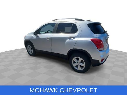 Certified 2020 Chevrolet Trax LT w/ LT Convenience Package image 7