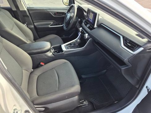Used 2024 Toyota RAV4 LE FWD image 5