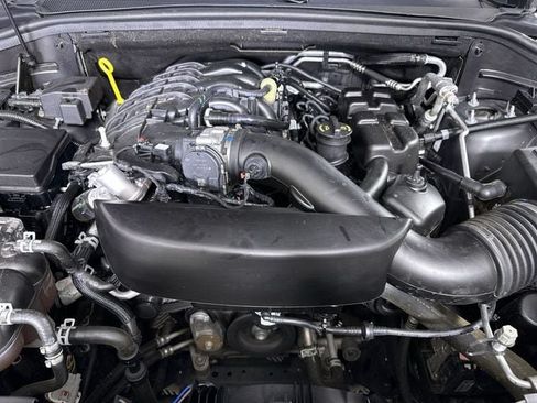 Used 2025 Dodge Durango GT AWD/4WD image 31