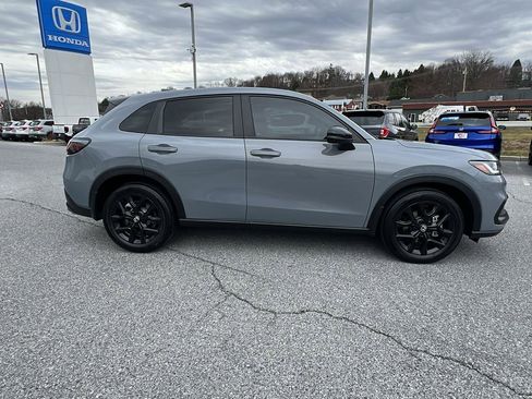Certified 2024 Honda HR-V Sport image 3