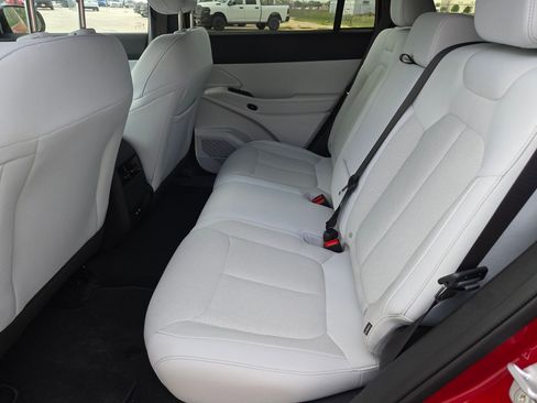 New 2026 Jeep Cherokee Laredo image 12