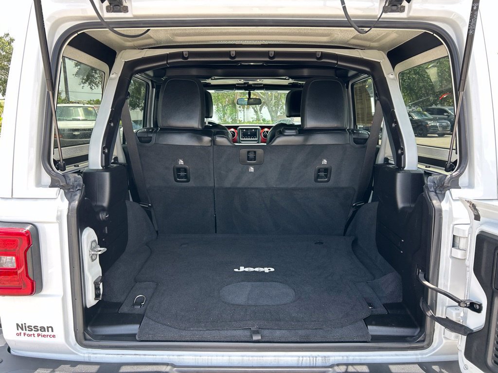 Used 2021 Jeep Wrangler Unlimited Rubicon AWD/4WD image 46
