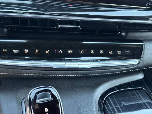 Used 2023 Cadillac Escalade Sport AWD/4WD image 14