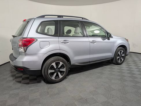 Used 2017 Subaru Forester 2.5i w/ Alloy Wheel Package AWD/4WD image 2
